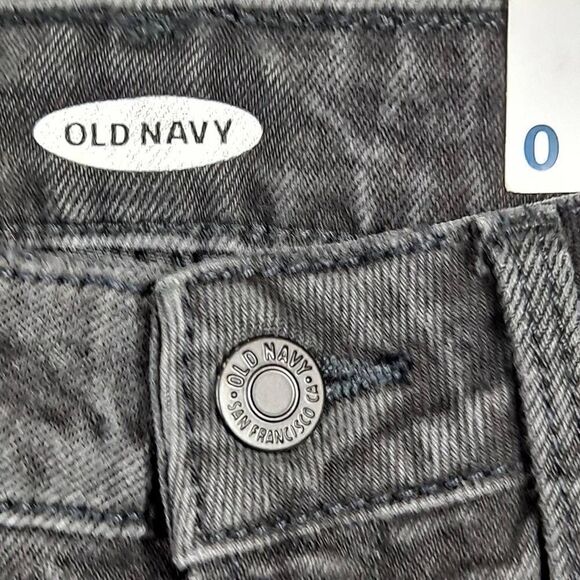 Ladies
High Rise Jeans NWT - Picture 5 of 9